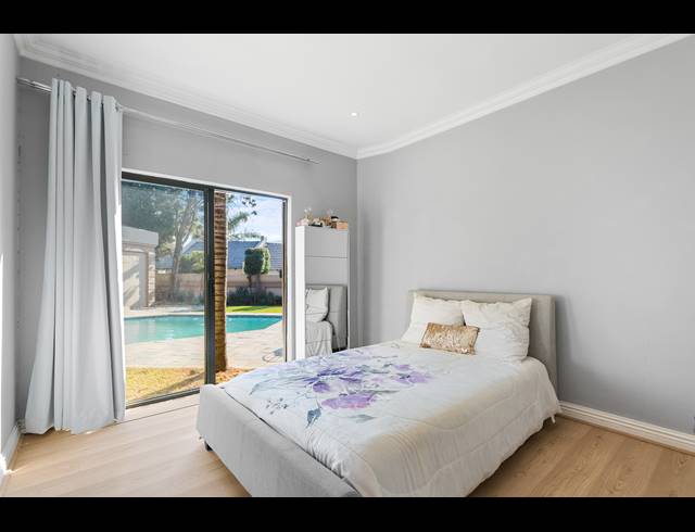 5 BEDROOM HOUSE FOR SALE IN FOURWAYS GARDENS